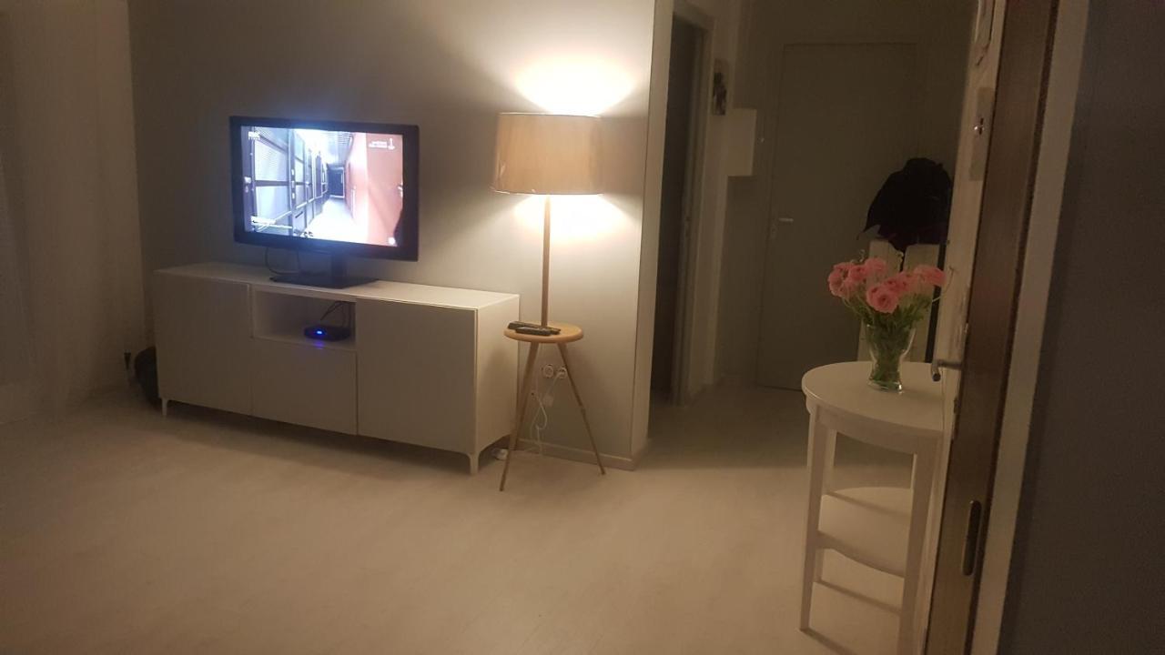 Appartamento L èphéjules Marseillan  Esterno foto